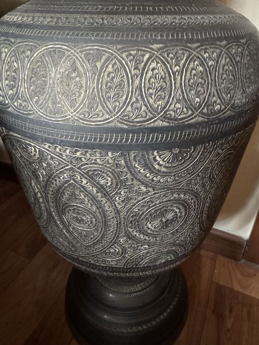 Ваза напольная,ручной орнамент