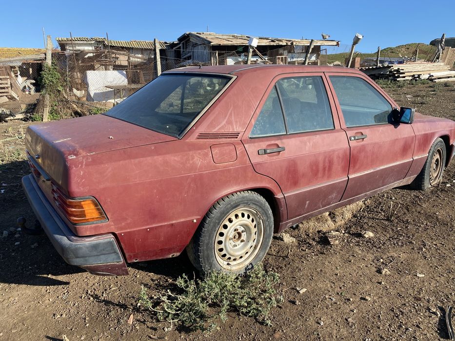 Мерцедес Е190 бензин