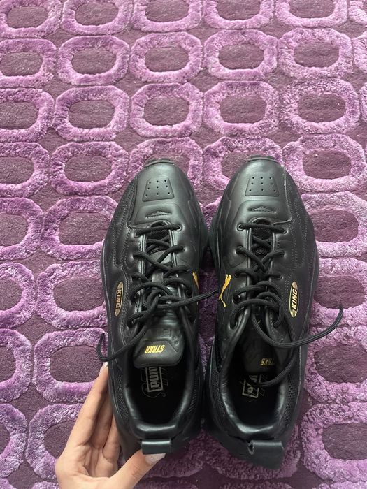 Обувки на марката Puma