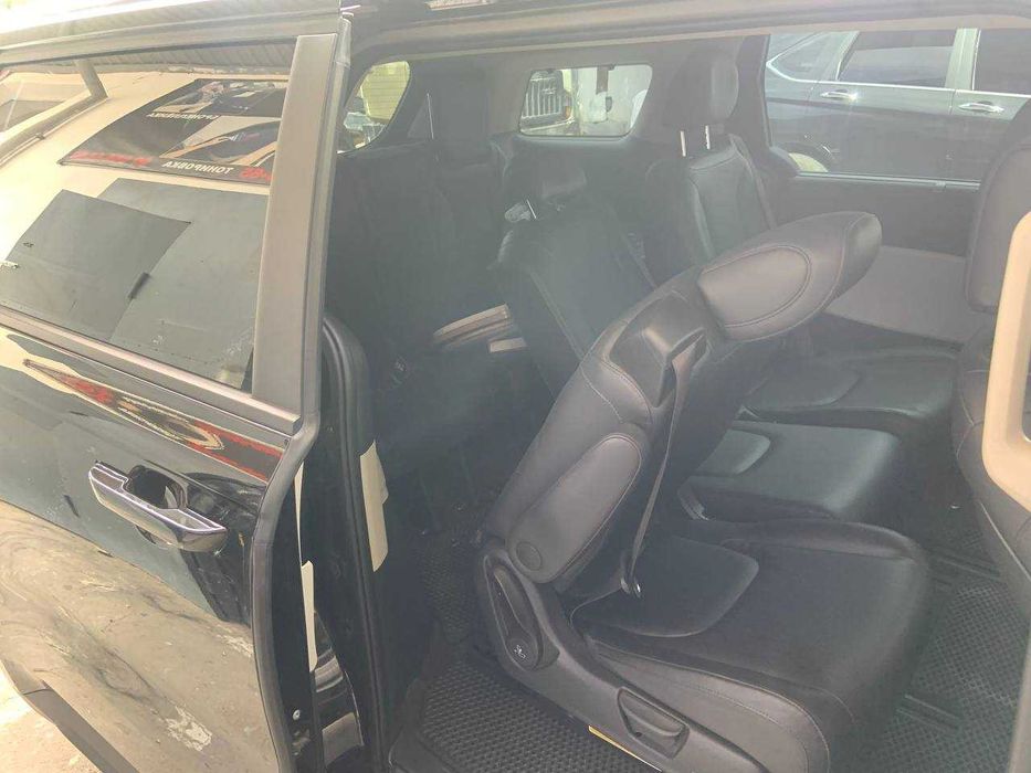 Kia carnival 2023 год
