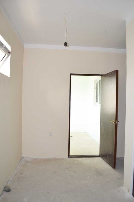 Samarkand shahar Firdavsiy Kuchasida 2 xona kvartira srochno sotiladi