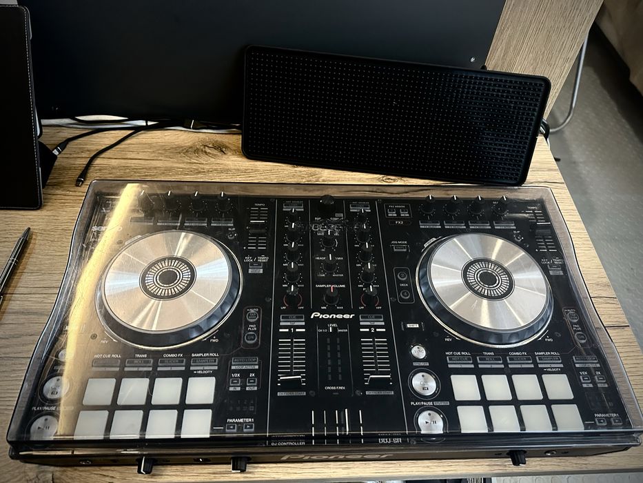 Контролер Pioneer DDJ-SR с decksaver / DJ конзола