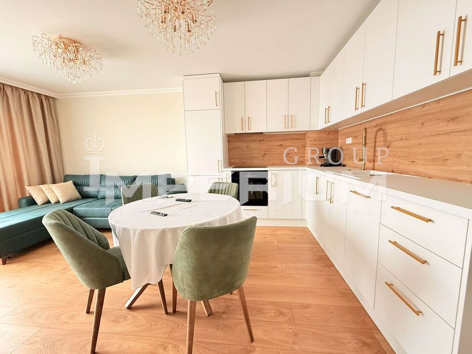 Двустаен апартамент с ПАРКОМЯСТО под наем в района на Виница, гр. Вар