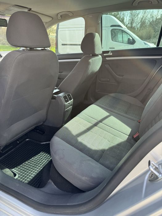 Volkswagen Golf 5 2.0 TDI 140 CP