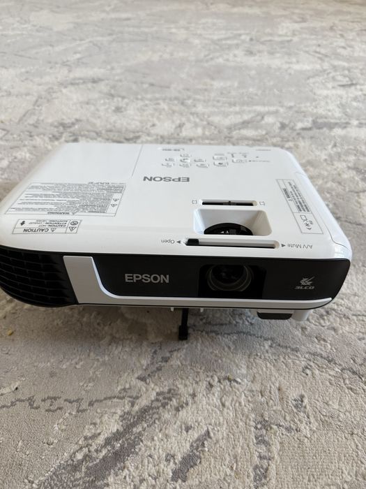 продам проектор epson