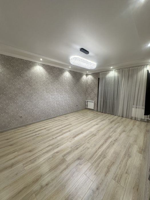 Продается 4 комнатная квартира