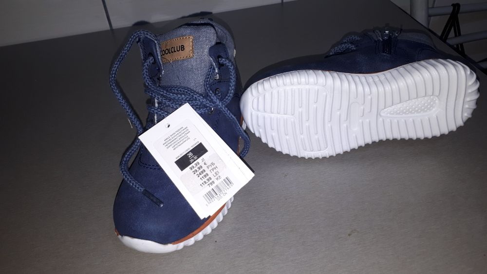 Ghetute baieti, albastru inchis, marimea 26, noi cu cutie.