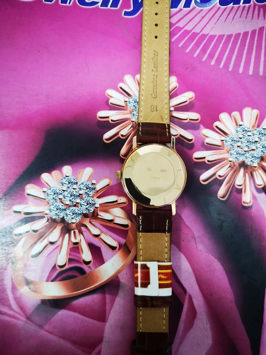 Часы Wostok золотые. Механика.