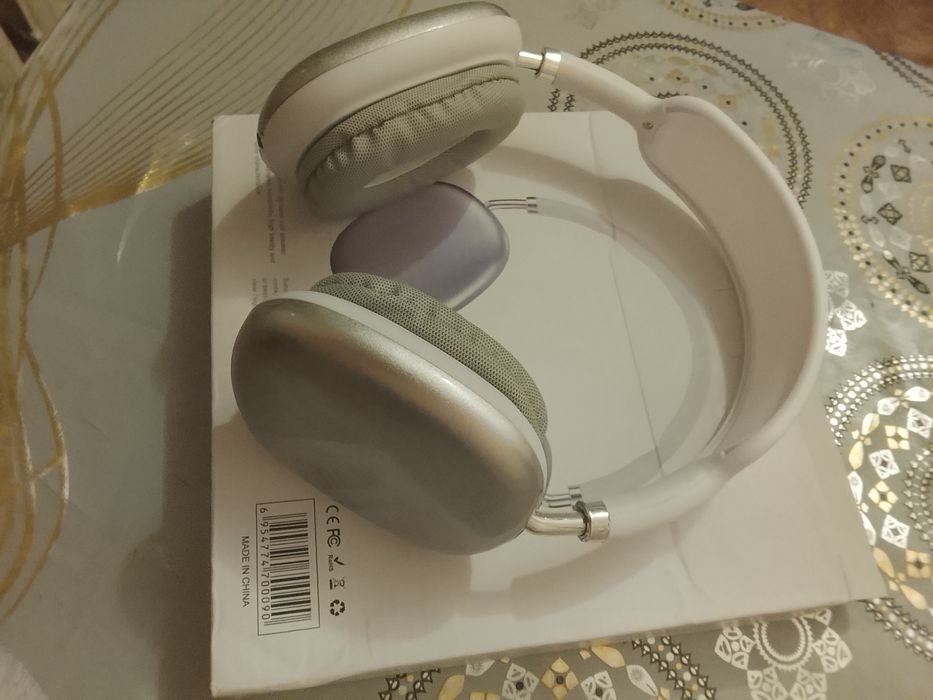 Головные наушники Р9