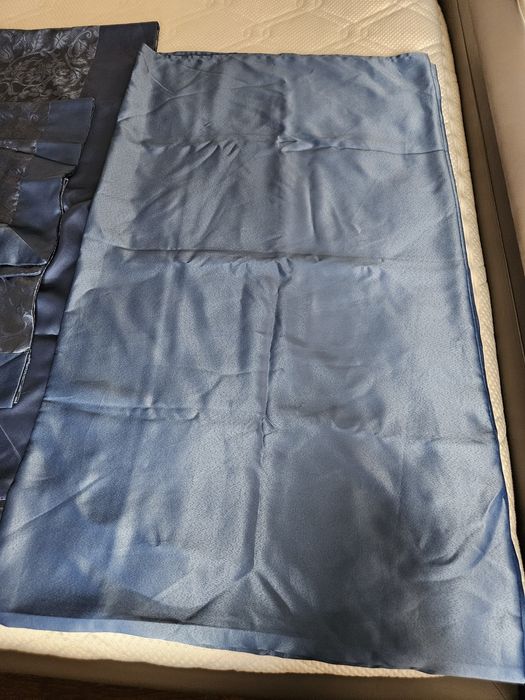 Чисто нов комплект сатенени чаршафи