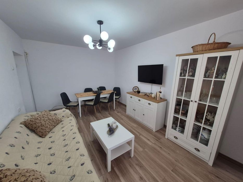 Închiriere in regim hotelier in Mangalia, apartament cu 3 camere Premium , distanță mică de plajă și faleză