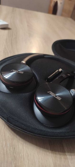 Слушалки Хед сет Asus HS-W1 2.4 GHz Wireless Design Headset