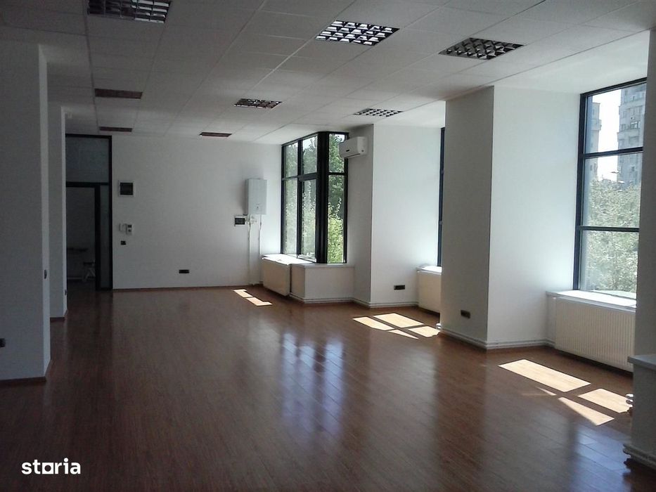 Unirii spatiu comercial mezanin cu acces stradal 65 mp