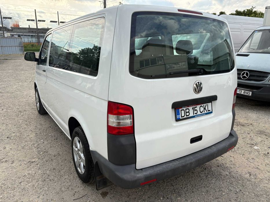 VOLKSWAGEN Transporter 2012 — imagine 4