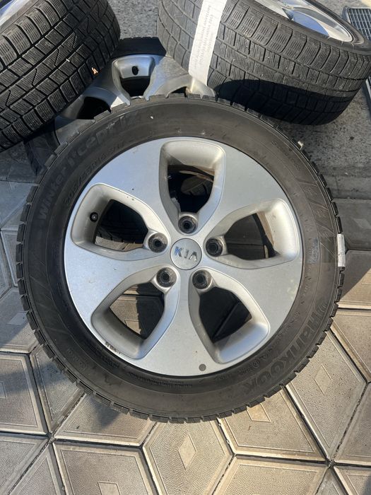 .Jante aliaj 5x114.3 KIA + cauciucuri iarna 205 55 16 hankook et 48,5