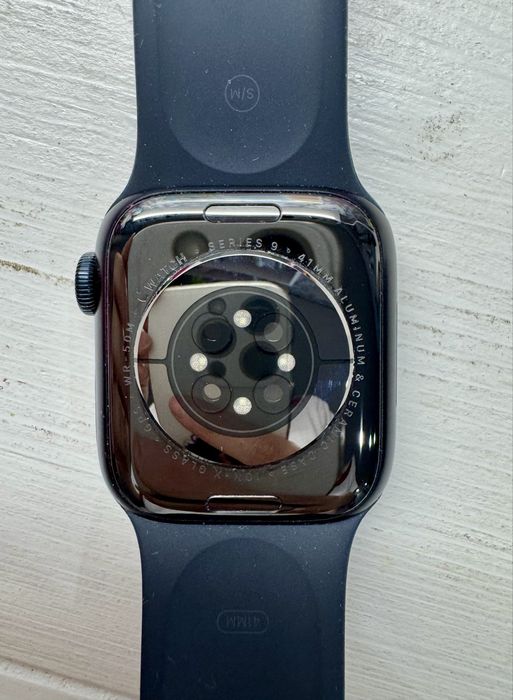Часы Apple watch 9
