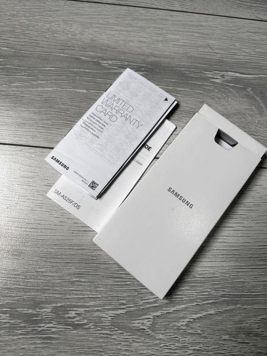 Samsung Galaxy A52s 5G / 256GB —
