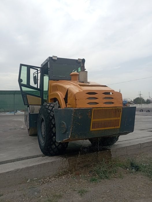 Каток  техника бу в хорошем состоянии