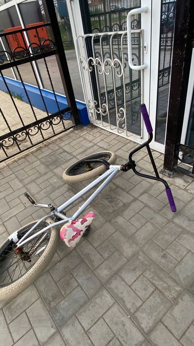 продаю бмх зиг заг трюковой велосипед