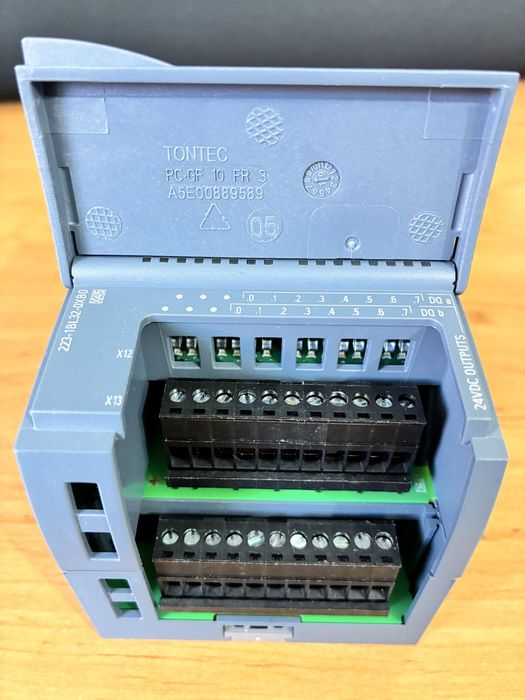 Siemens S7-1200 modul 14DI / 14DQ SM 1223 DC/DC
