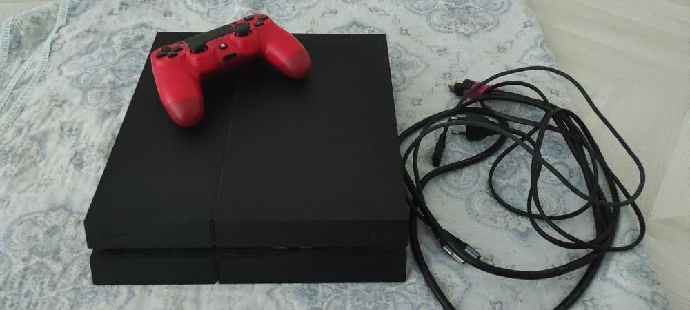 Ps4slim 512 gb в хорошем состоянии