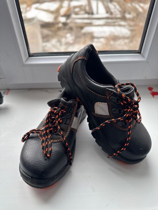 Спец одежды и ботинки