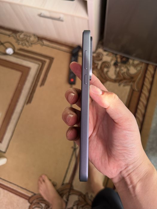Продам OnePlus Nord 5
