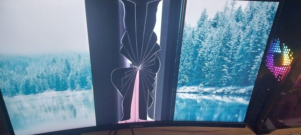 Продам монитор Xtreon