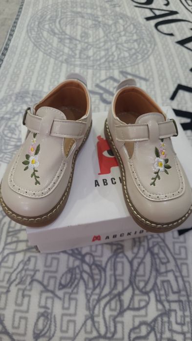 Сандали для девочки