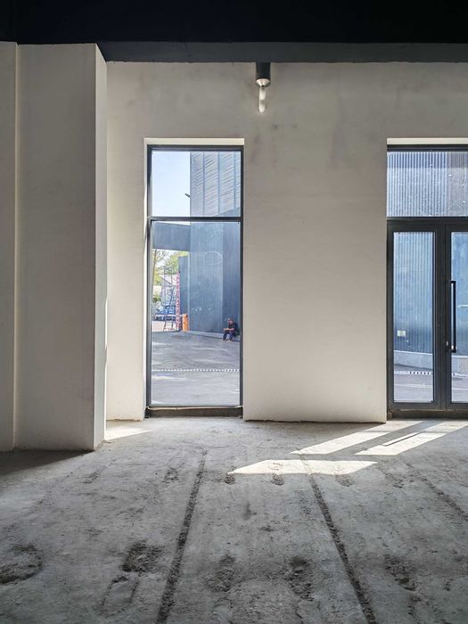 54 кв  офис за 1 кв за 3000 теш Дархан зубной салон красота магазин