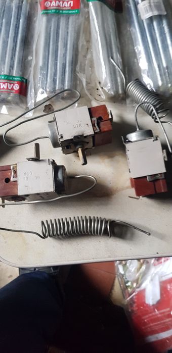 Продам терморегулятор холодильника