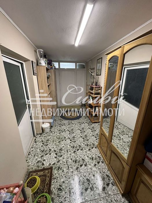 Самостоятелна ТУХЛЕНА къща - кв.Бряг