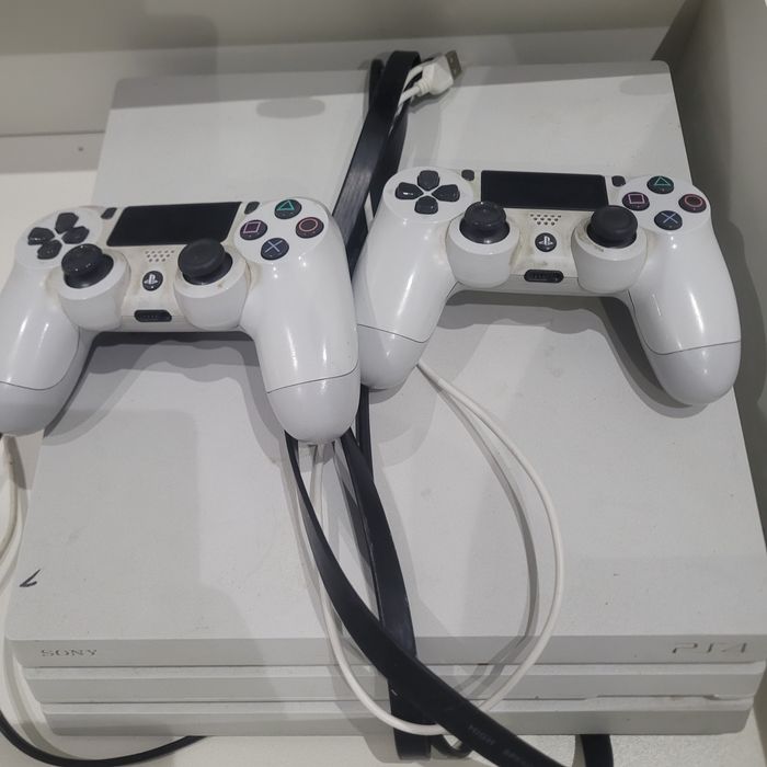 PlayStation 4slim