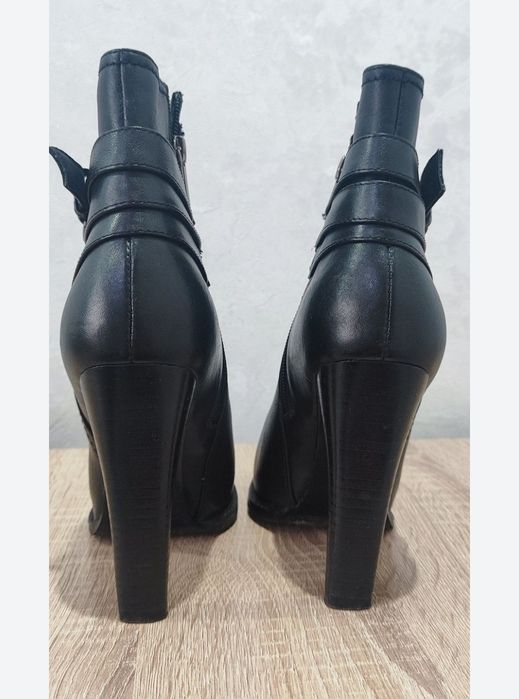 Продам обувь женская