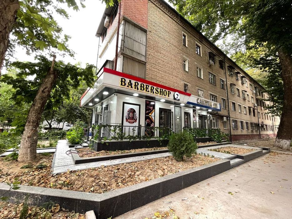 1 Линия Чиланзар Ор-р: Парус 8 квартал  65кв. Фасад 16 метр угловой