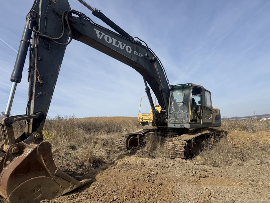 Excavator Volvo EC290