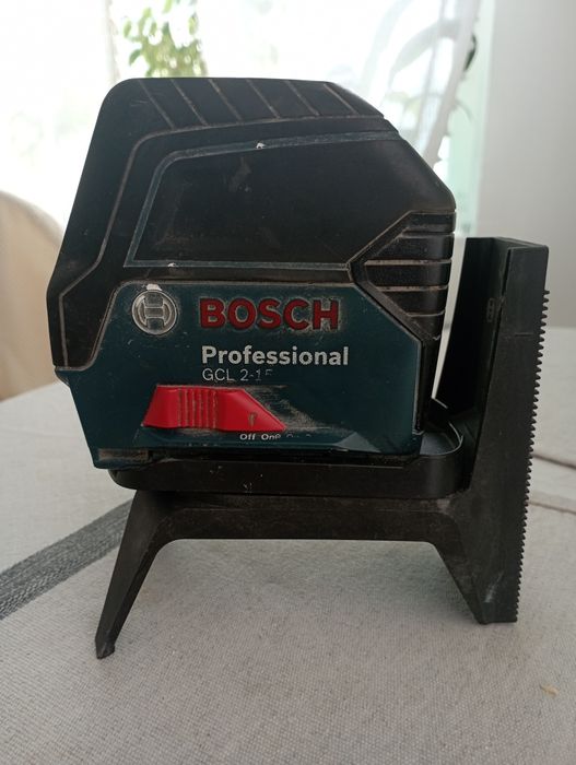 Уровень лазерный BOSCH GCL 2-15