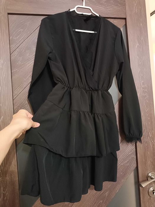 Нова рокля с дантела