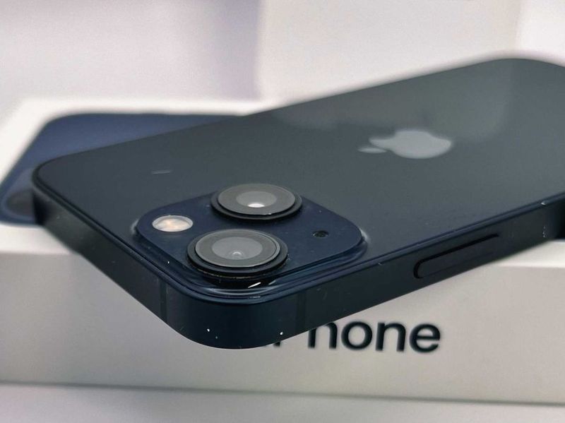iPhone 13 mini, 128GB, Midnight, 100% батерия, КАТО НОВ, ГАРАНЦИЯ!