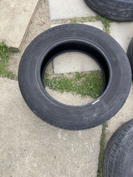 Vand cauciucuri vara Bridgeston R15