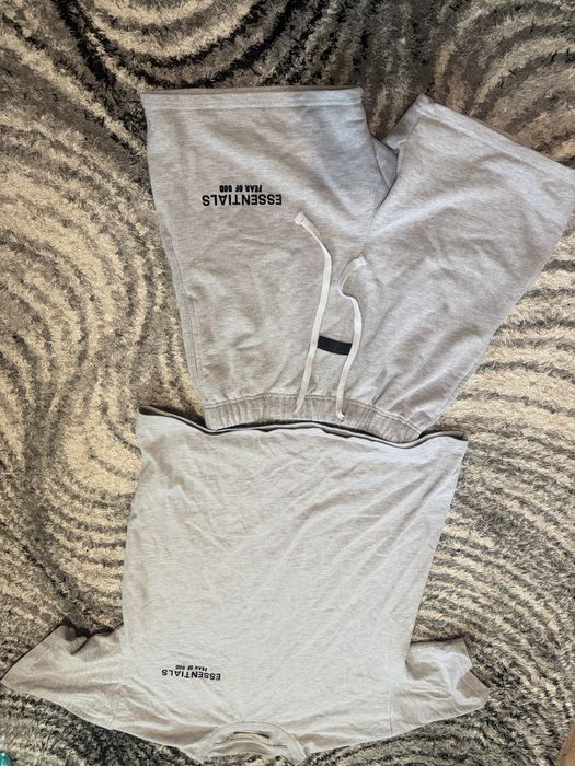 Compleu Essentials