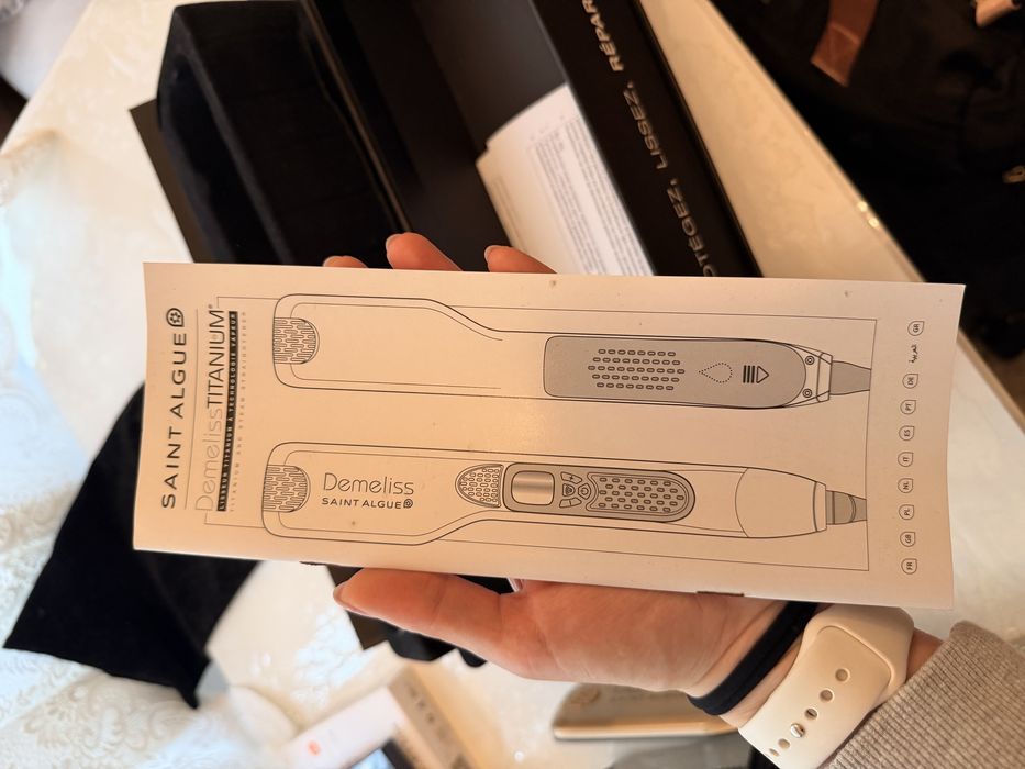 Преса за коса с пара Demeliss Titanium Saint Algue