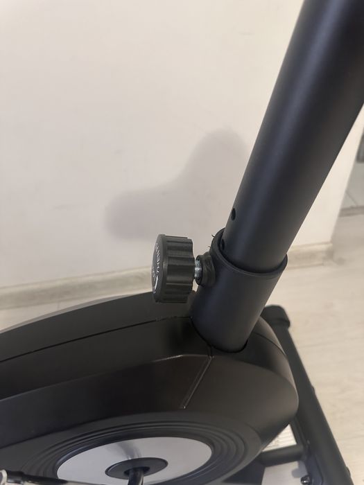 Велотренажер Genau вертикальный