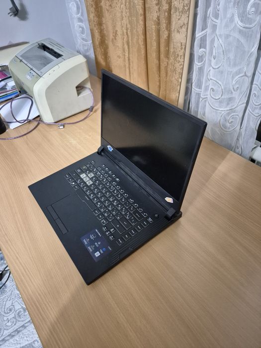 Asus rog Strix  Игровой ноутбук