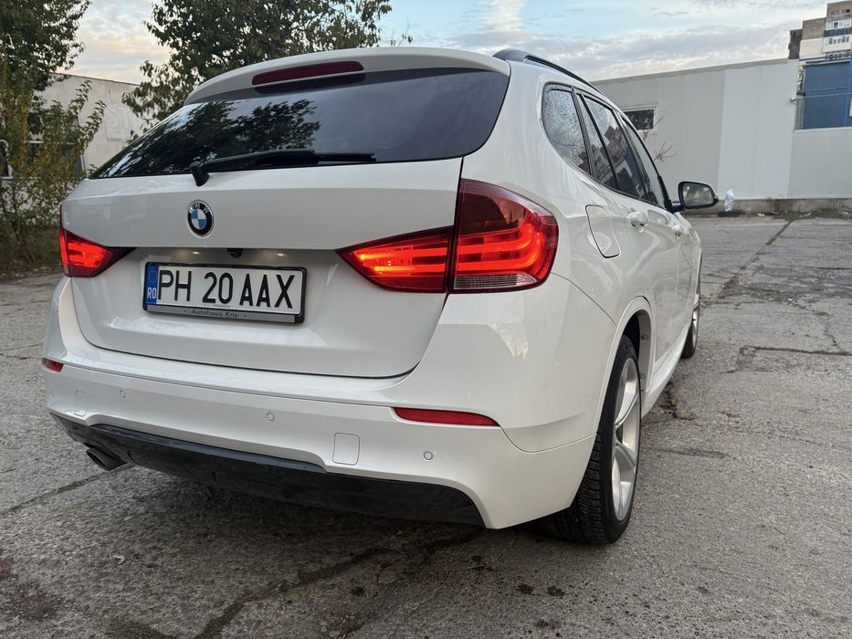 Bmw x1 2015.