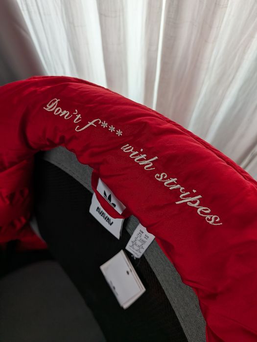 Geaca AVAVAV Adidas marimea S rosie unisex