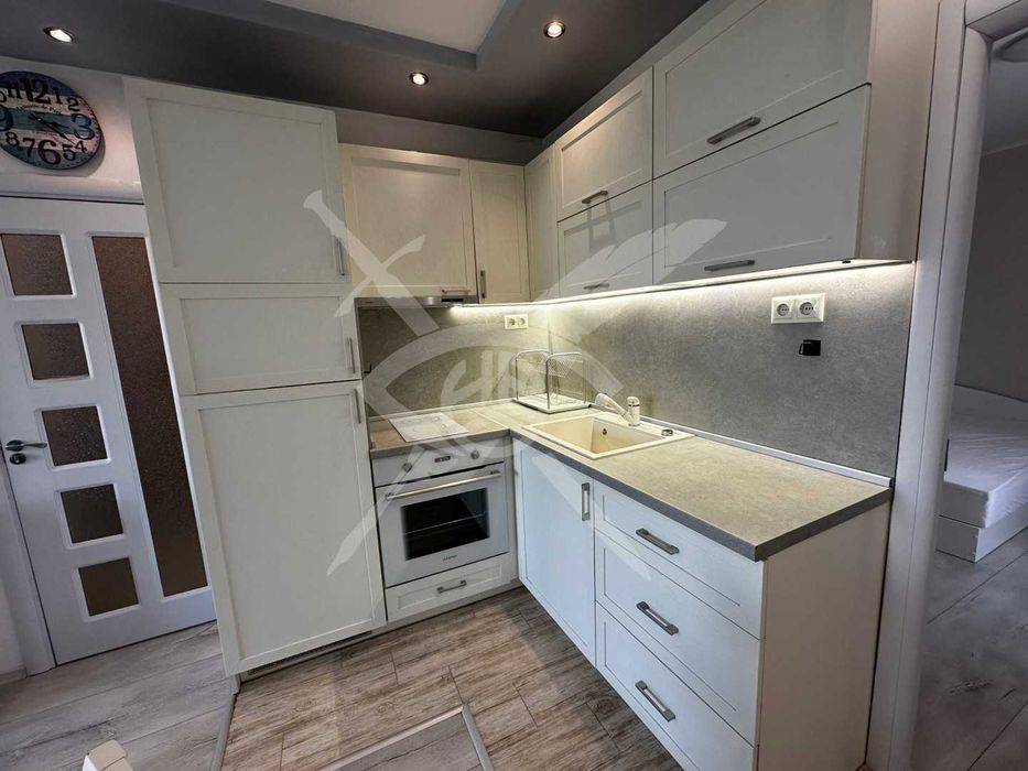 Дава се под наем Двустаен апартамент в София, Дружба 2 - 82 кв.м за 747.66 € - Снимка #1