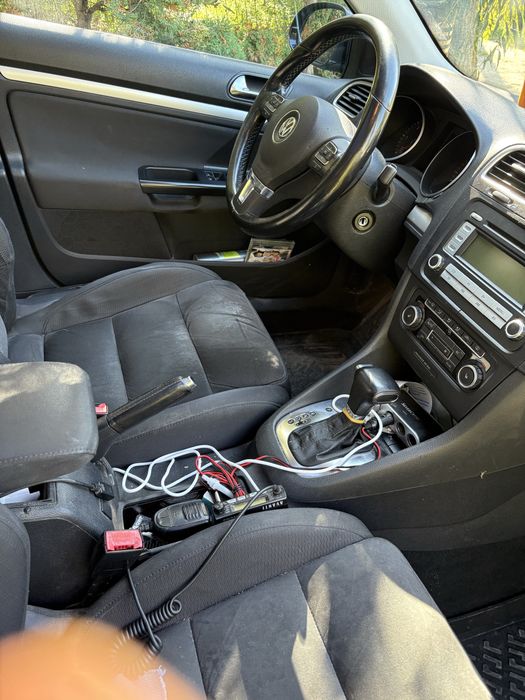 Volkswagen Golf 2010 diesel, 3.773 € — imagine 3