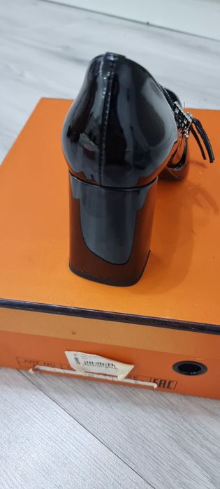 Продам женские туфли!