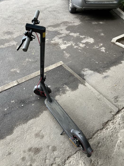 Электросамокат Xiaomi Scooter 4Pro